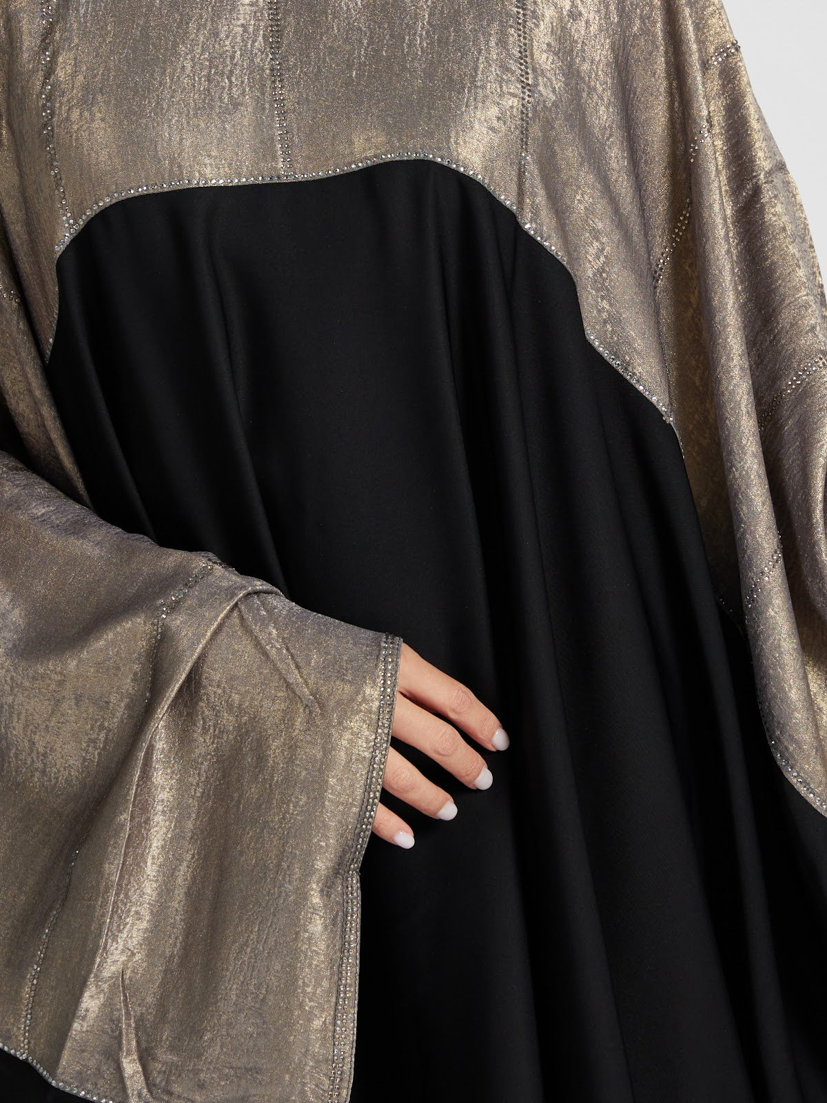 Metallic Gold & Black Contrast Kimono Abaya